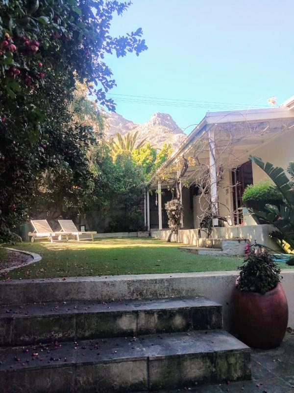 2 Bedroom Property for Sale in Hout Bay Western Cape